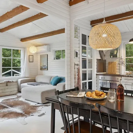 Holiday home Cozy In With Wifi *